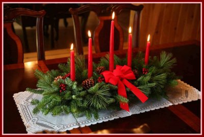 Elongated Christmas Centerpiece