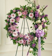 Lavender And White Standing Wreath Lavender And White Standing Wreath