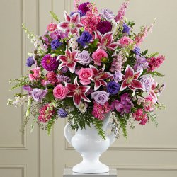Peaceful Tribute Arrangment Peaceful Tribute Arrangment