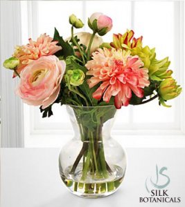 Dahlia & Ranunculus Bouquet in Glass Vase  Dahlia & Ranunculus Bouquet in Glass Vase