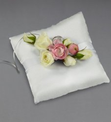 With This Ring Arrangment