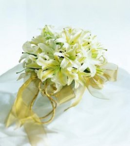 White Wonders Bouquet